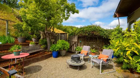 Exterior - 280 Devon Dr, San Rafael, CA 94903 photo 18 of 22
