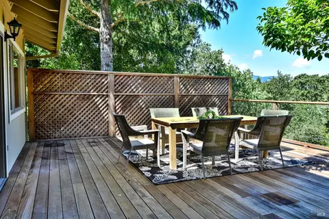 Exterior - 285 E Agua Caliente Rd, Sonoma, CA 95476 photo 5 of 10