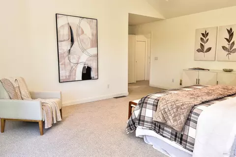 Bedroom - 285 E Agua Caliente Rd, Sonoma, CA 95476 photo 5 of 6