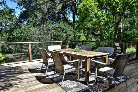 Exterior - 285 E Agua Caliente Rd, Sonoma, CA 95476 photo 7 of 10