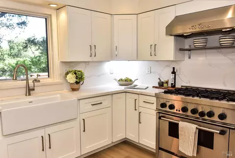Kitchen - 285 E Agua Caliente Rd, Sonoma, CA 95476 photo 3 of 3