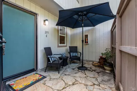 215 Stony Point Rd #E, Santa Rosa, CA 95401