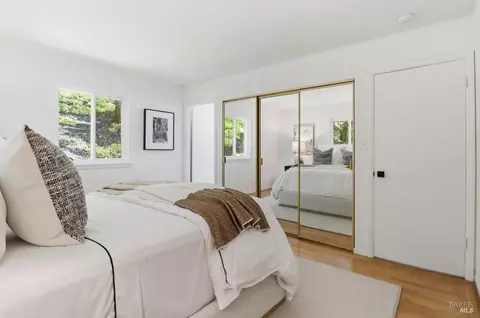 Bedroom - 10 Sonora Way, Corte Madera, CA 94925 photo 2 of 5