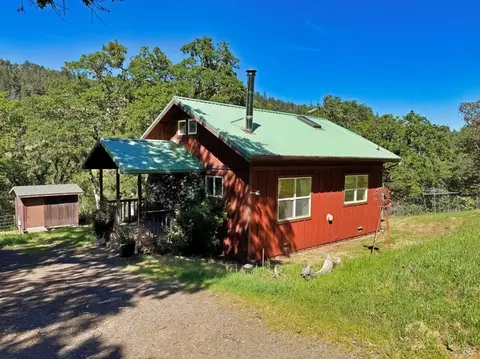 2501 Main Ranch Rd, Redwood Valley, CA 95470