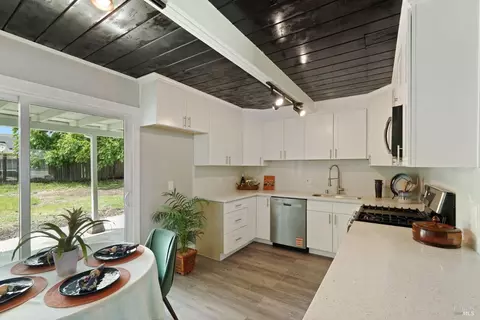 1019 Buchanan St, Fairfield, CA 94533 photo 8
