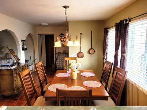 Dining - 110 La Mancha Way, Sonoma, CA 95476 photo 1 of 2