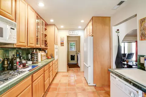 Kitchen - 110 La Mancha Way, Sonoma, CA 95476 photo 2 of 3