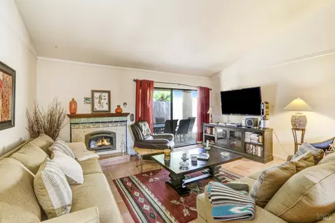 Living - 110 La Mancha Way, Sonoma, CA 95476 photo 2 of 3
