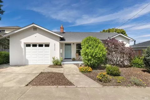 Exterior - 2940 Devita Dr, Napa, CA 94558 photo 2 of 9