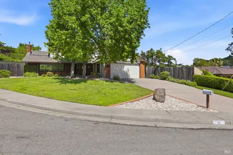 16 Germaine Pl, Novato, CA 94949