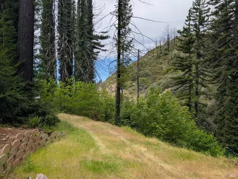 7580 St Helena Rd, Santa Rosa, CA 95404