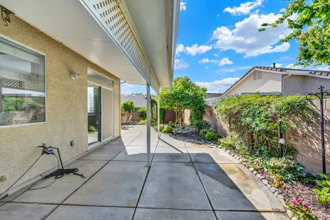 Exterior - 367 Bartlett Ln, Vacaville, CA 95687 photo 19 of 25