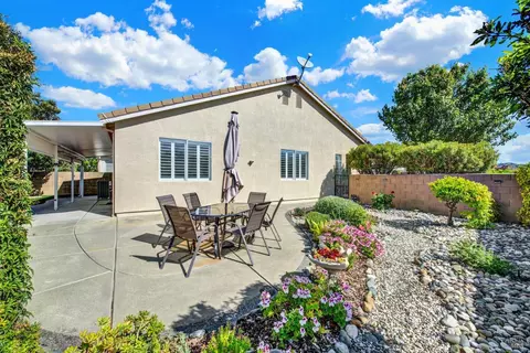 Exterior - 367 Bartlett Ln, Vacaville, CA 95687 photo 12 of 25