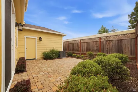 Exterior - 49 Lipton Way, Cotati, CA 94931 photo 4 of 6