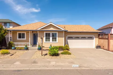 2533 Sam Dr, Santa Rosa, CA 95403