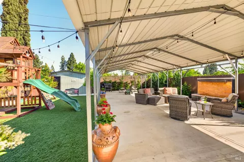 Exterior - 531 E Tennessee St, Fairfield, CA 94533 photo 3 of 12