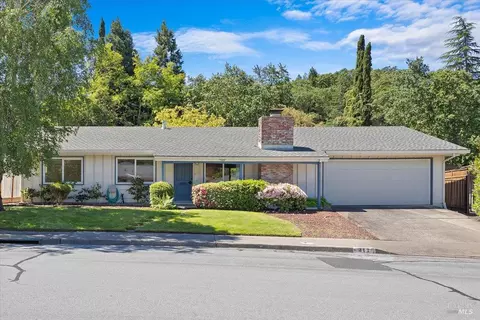 417 Deerfield Cir, Santa Rosa, CA 95409