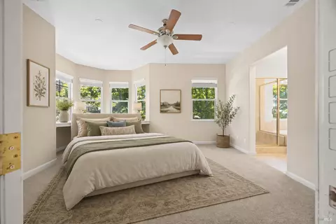 Bedroom - 1081 Madrone Ave, Vallejo, CA 94592 photo 3 of 5