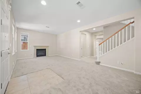 Living - 1081 Madrone Ave, Vallejo, CA 94592 photo 3 of 7