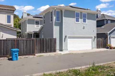 Exterior - 1081 Madrone Ave, Vallejo, CA 94592 photo 3 of 3