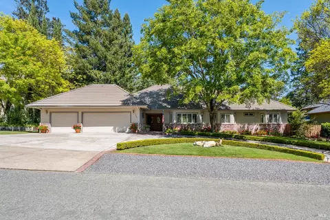 1560 Crane Ter, Ukiah, CA 95482