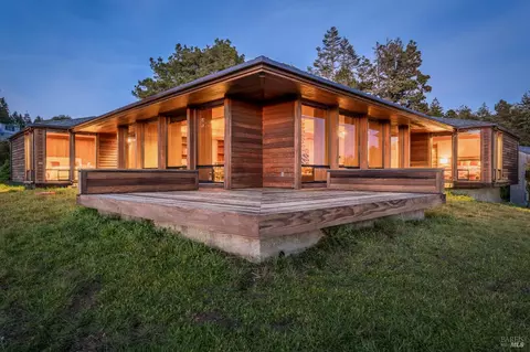 326 Conifer Close, The Sea Ranch, CA 95497
