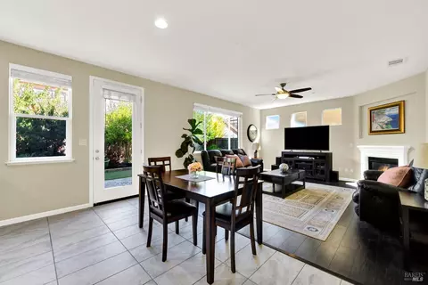 Dining - 4538 Paseo Dr, Fairfield, CA 94534 photo 4 of 5