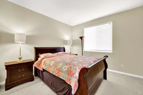 Bedroom - 4538 Paseo Dr, Fairfield, CA 94534 photo 1 of 8