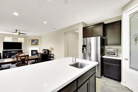Kitchen - 4538 Paseo Dr, Fairfield, CA 94534 photo 6 of 9