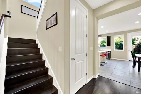 Entry Way - 4538 Paseo Dr, Fairfield, CA 94534 photo 2 of 5