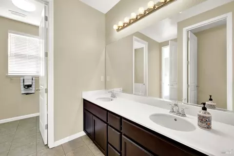 Bath - 4538 Paseo Dr, Fairfield, CA 94534 photo 7 of 7
