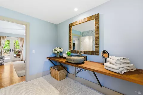 Bath - 425 Cold Springs Rd, Angwin, CA 94508 photo 4 of 6