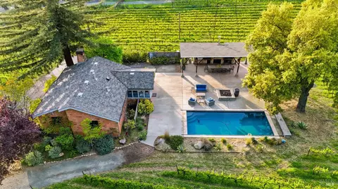 Exterior - 425 Cold Springs Rd, Angwin, CA 94508 photo 2 of 10