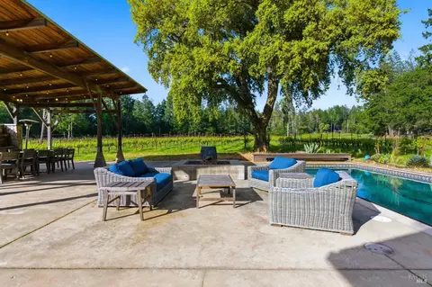 Exterior - 425 Cold Springs Rd, Angwin, CA 94508 photo 4 of 10