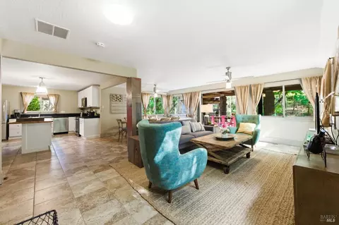 Living - 425 Cold Springs Rd, Angwin, CA 94508 photo 2 of 4
