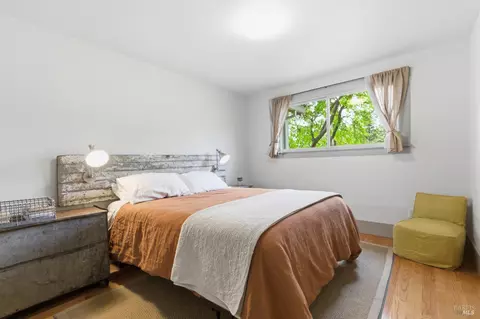 Bedroom - 425 Cold Springs Rd, Angwin, CA 94508 photo 4 of 7