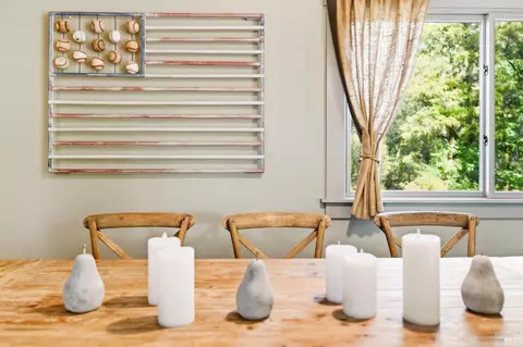 Dining - 425 Cold Springs Rd, Angwin, CA 94508 photo 3 of 5