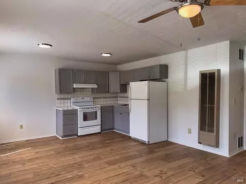 25531 Madrone Way, Willits, CA 95490 photo 3