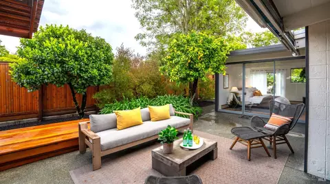 755 Penny Royal Ln, San Rafael, CA 94903