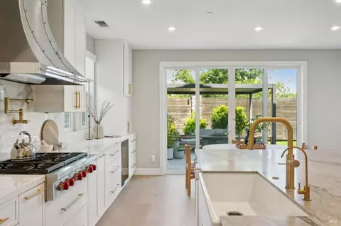 Kitchen - 8248 Honor Pl, Cotati, CA 94931 photo 4 of 11