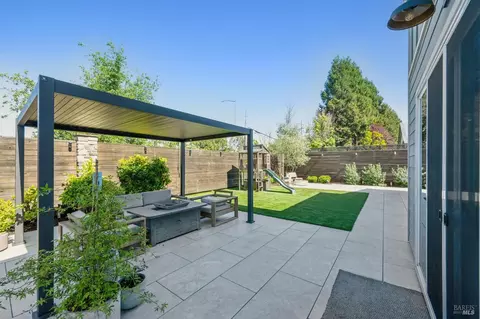 Exterior - 8248 Honor Pl, Cotati, CA 94931 photo 7 of 36