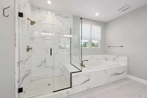 Bath - 8248 Honor Pl, Cotati, CA 94931 photo 4 of 7