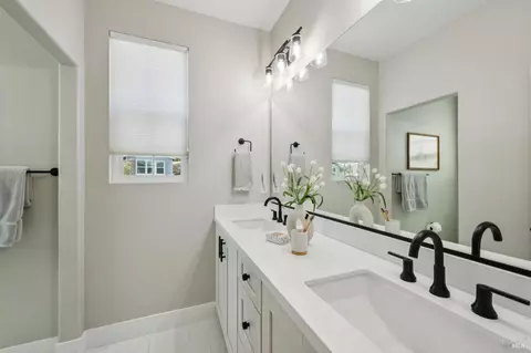 Bath - 8248 Honor Pl, Cotati, CA 94931 photo 7 of 7