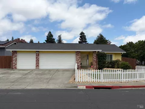 1600 Moraga Dr, Fairfield, CA 94534