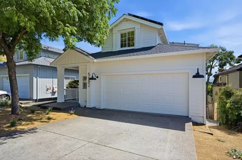 5682 Raters Dr, Santa Rosa, CA 95409