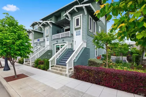 1716 3rd St, Napa, CA 94559