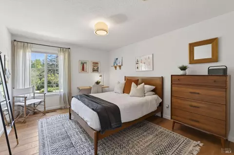 Bedroom - 1541 Chablis Rd, Healdsburg, CA 95448 photo 1 of 9