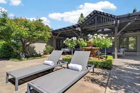 Exterior - 1541 Chablis Rd, Healdsburg, CA 95448 photo 18 of 29