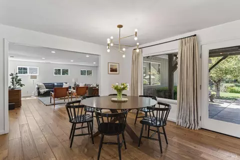 Dining - 1541 Chablis Rd, Healdsburg, CA 95448 photo 2 of 4