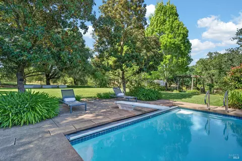 Exterior - 1541 Chablis Rd, Healdsburg, CA 95448 photo 7 of 29